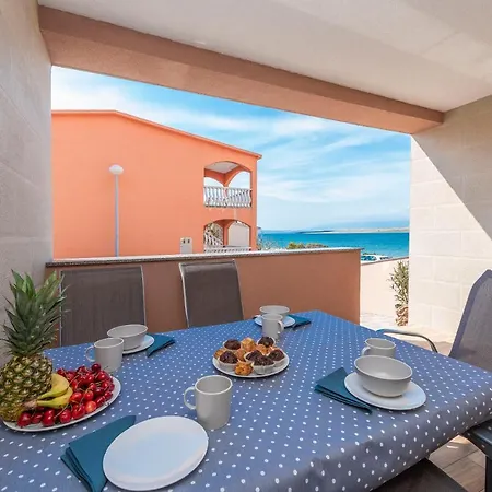 Ferienhaus Luxury - La 1 & 2 *