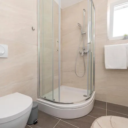 Luxury - La 1 & 2 Prázdninový dům Vir