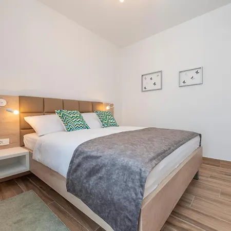 Feriehus Luxury - La 1 & 2 Vir